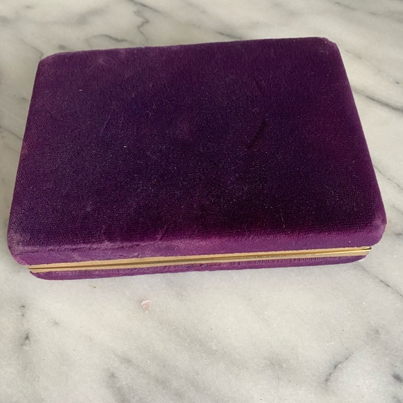 Vintage jewelry case - travel case, purple jewelry box - Picture 2 of 8